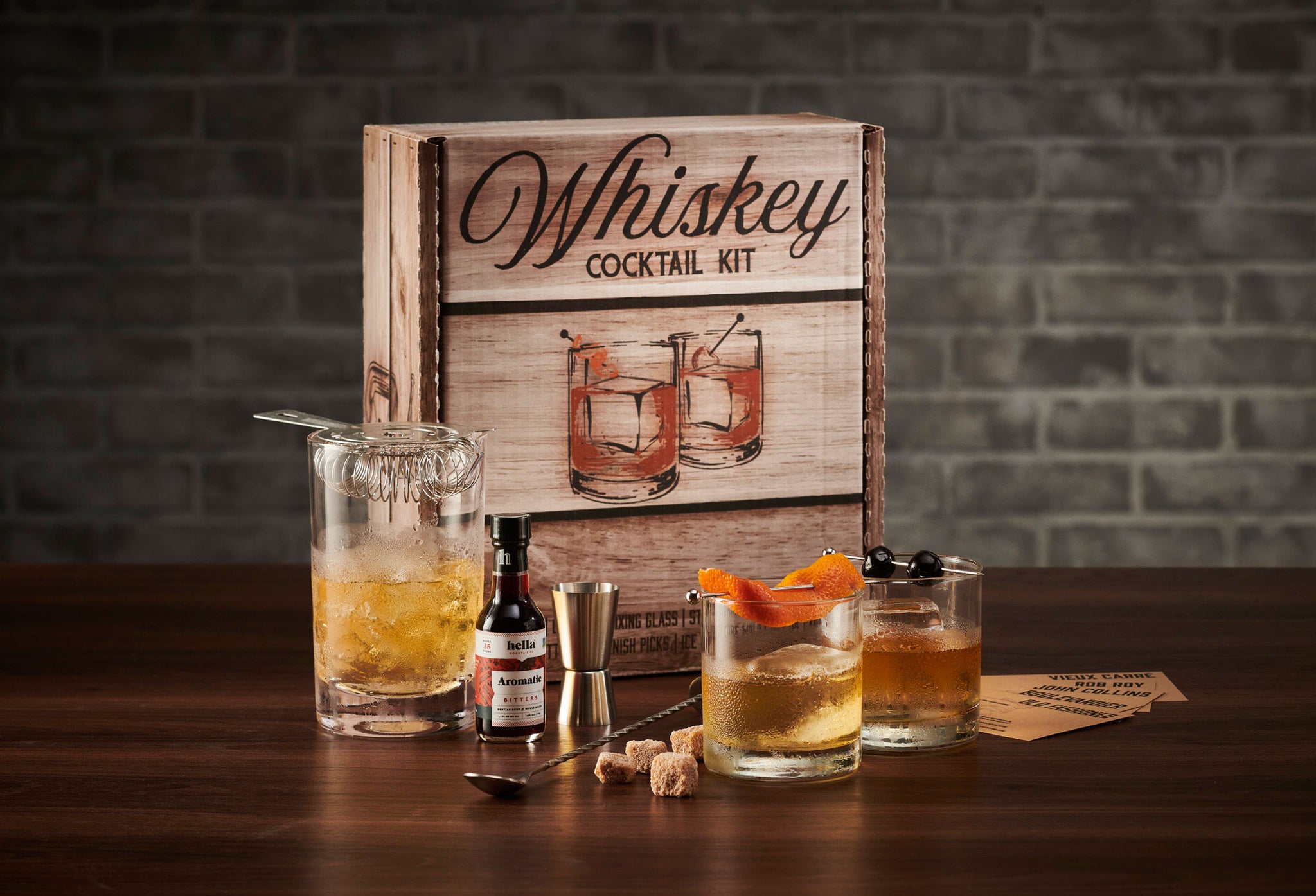 Whiskey Cocktail Kit: Rocks Drinking Glass Set, 750ml Crystal Mixing Brown
